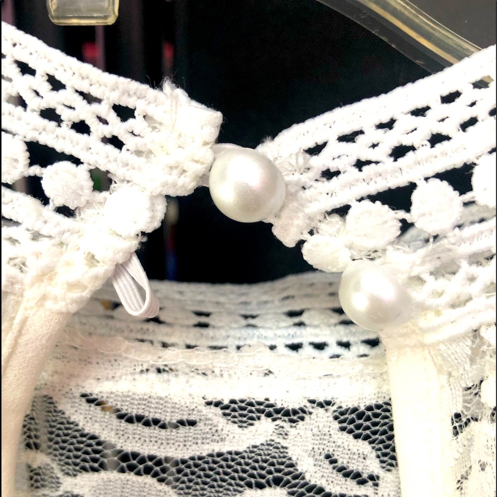 SCOBE brand white lace top short sleeve blouse with lace details size M NWT - Picture 4 of 6